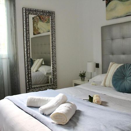 Wish Suite Gran Plaza De Sevilla Seville Exterior photo