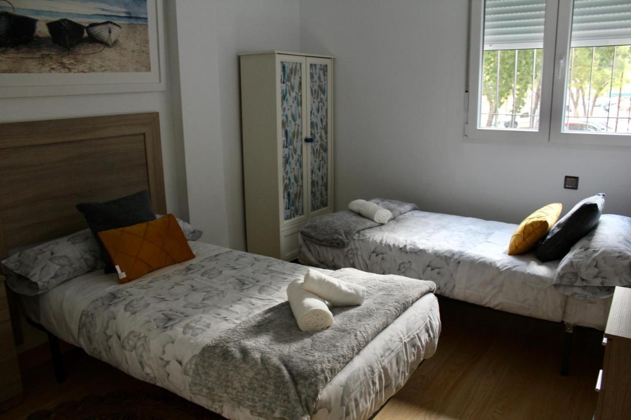 Wish Suite Gran Plaza De Sevilla Seville Exterior photo