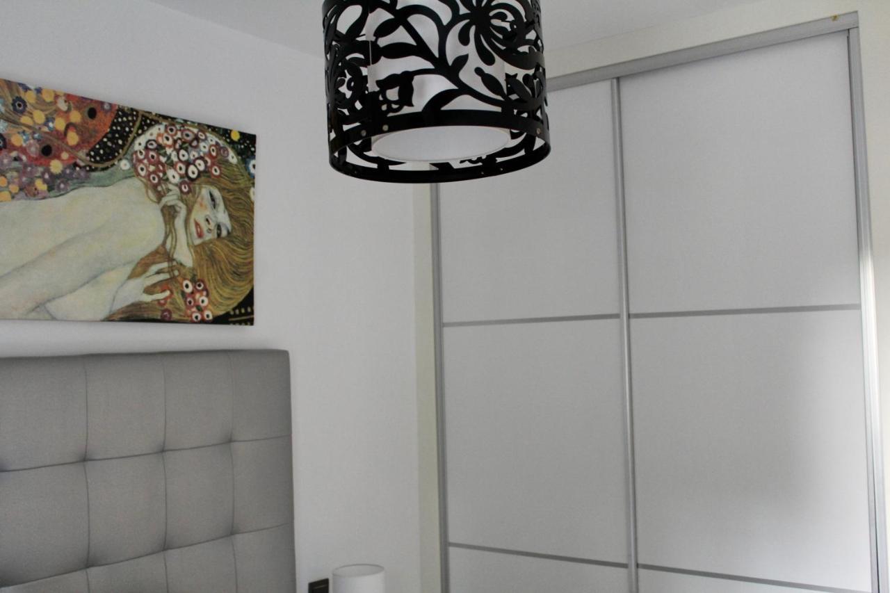 Wish Suite Gran Plaza De Sevilla Seville Exterior photo