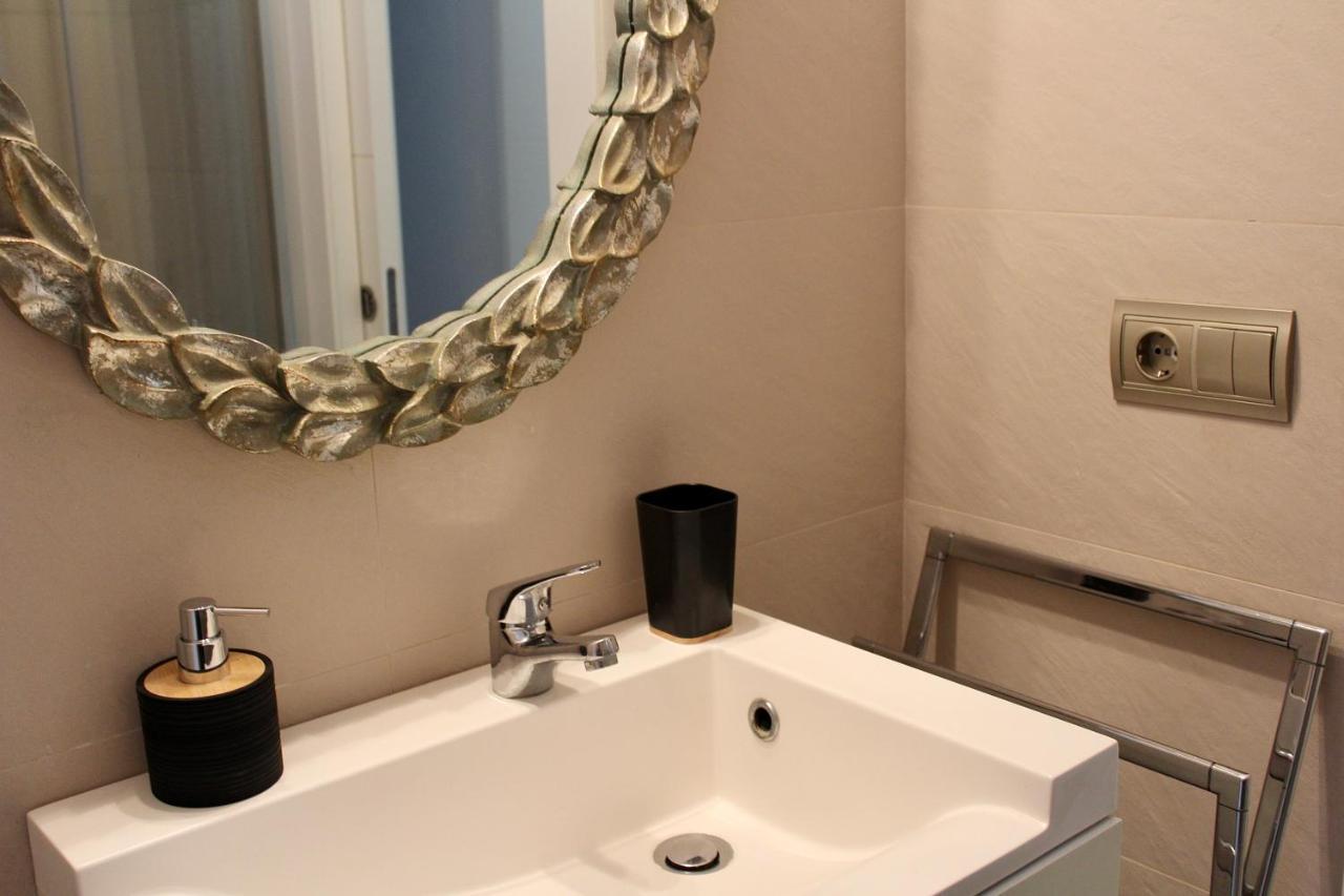 Wish Suite Gran Plaza De Sevilla Seville Exterior photo