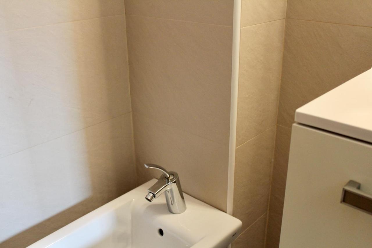 Wish Suite Gran Plaza De Sevilla Seville Exterior photo