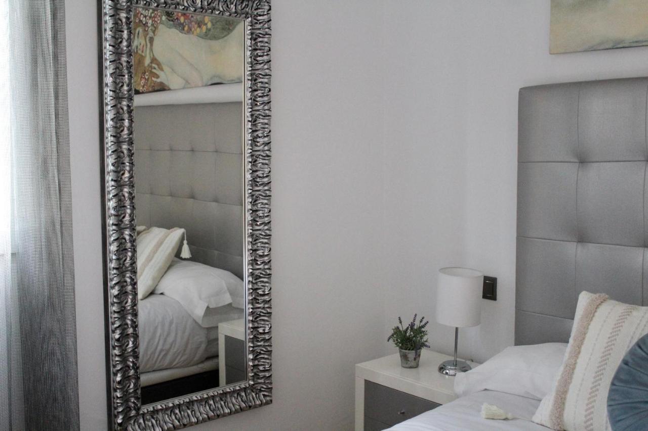 Wish Suite Gran Plaza De Sevilla Seville Exterior photo