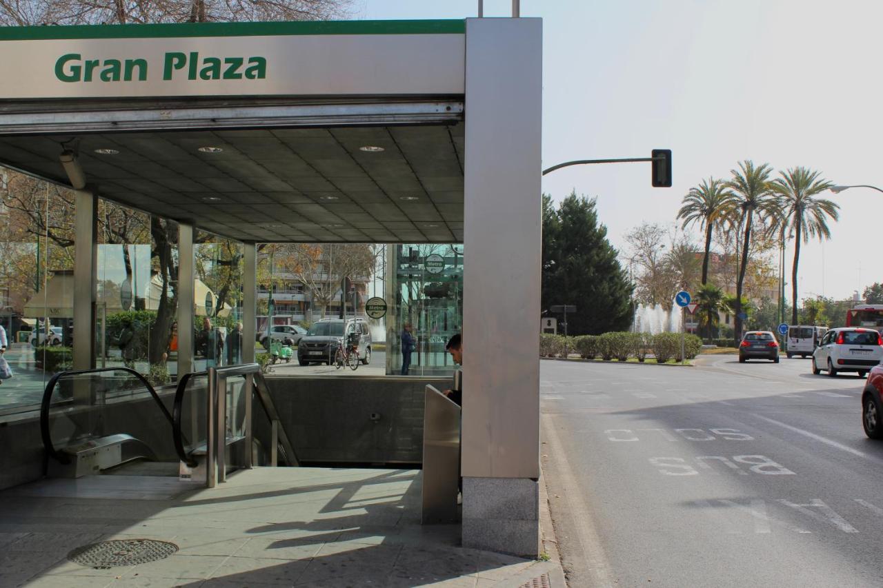 Wish Suite Gran Plaza De Sevilla Seville Exterior photo